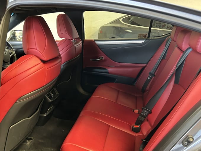 2025 Lexus Es
