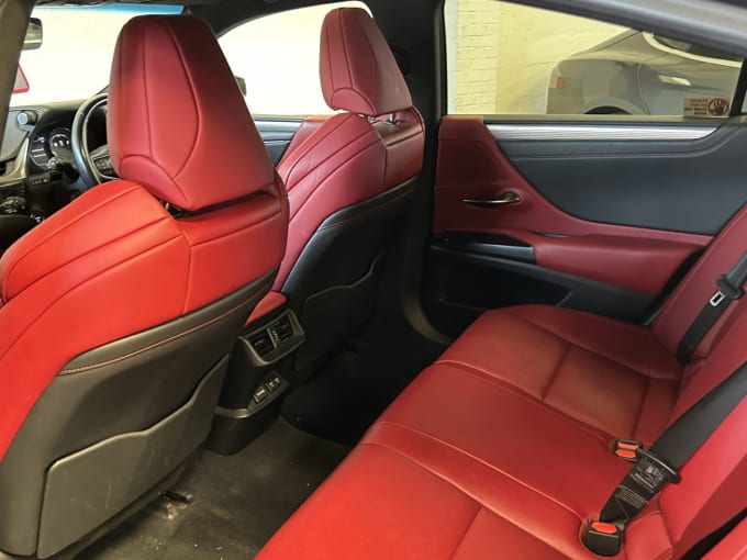 2025 Lexus Es