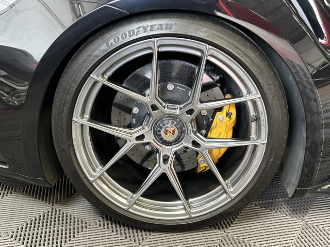 2025 Porsche 911