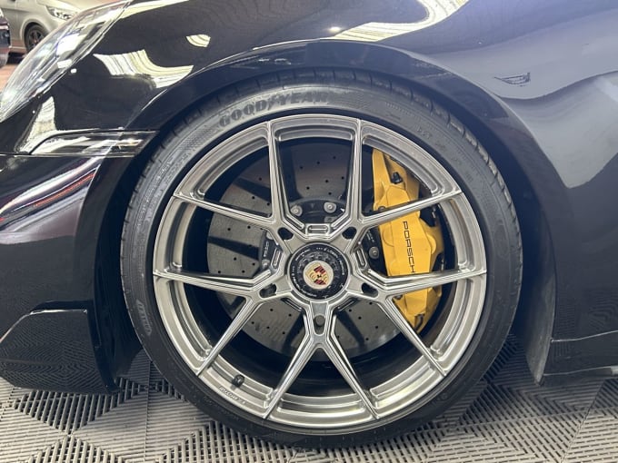 2025 Porsche 911