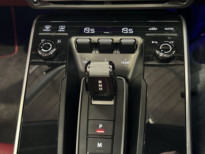 2025 Porsche 911
