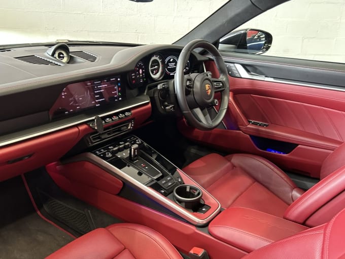 2025 Porsche 911