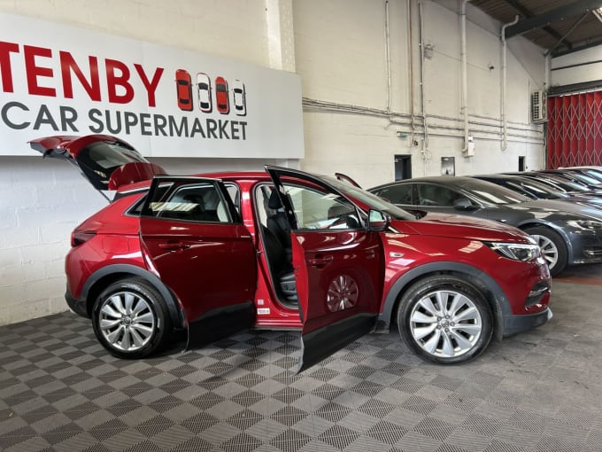 2025 Vauxhall Grandland X