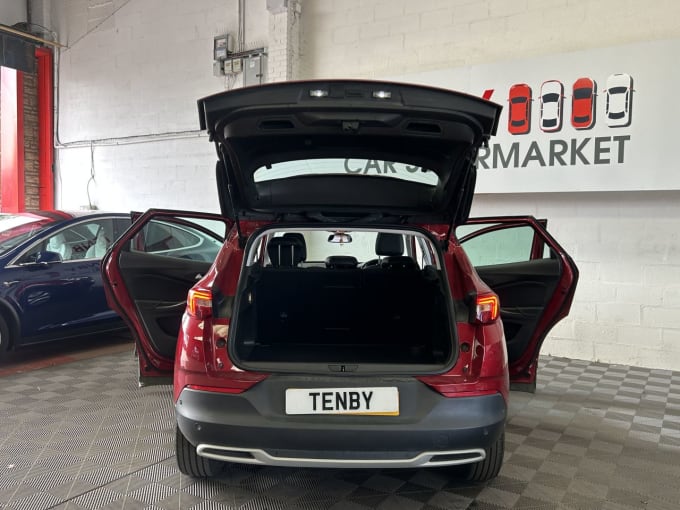 2025 Vauxhall Grandland X