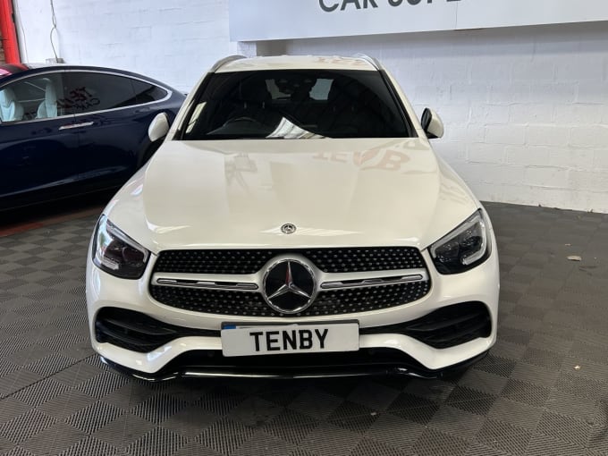 2025 Mercedes-benz Glc