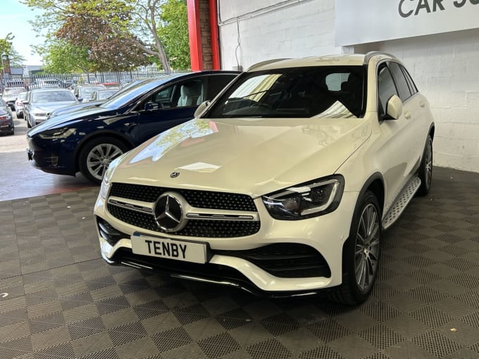 2025 Mercedes-benz Glc