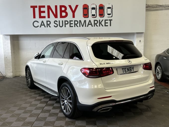 2025 Mercedes-benz Glc