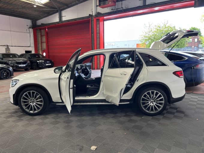 2025 Mercedes-benz Glc