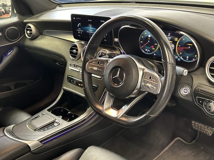 2025 Mercedes-benz Glc