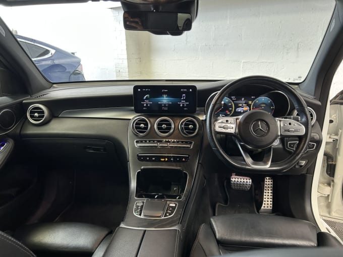 2025 Mercedes-benz Glc