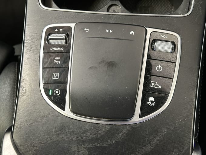 2025 Mercedes-benz Glc