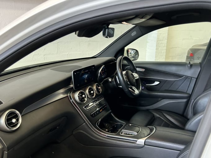 2025 Mercedes-benz Glc