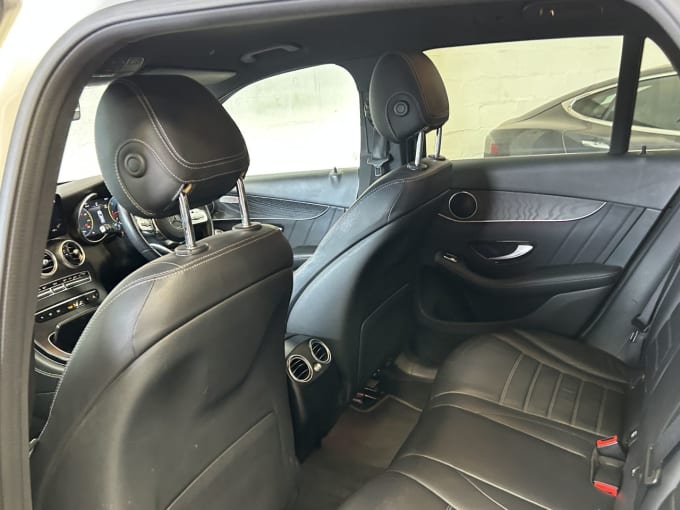 2025 Mercedes-benz Glc