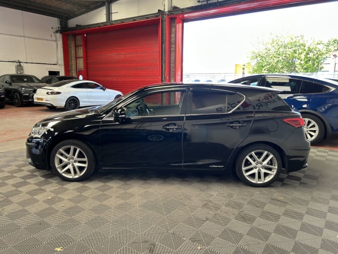 2025 Lexus Ct
