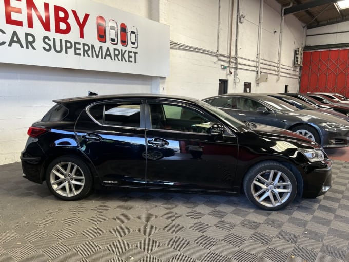 2025 Lexus Ct