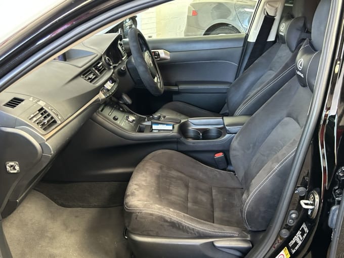 2025 Lexus Ct