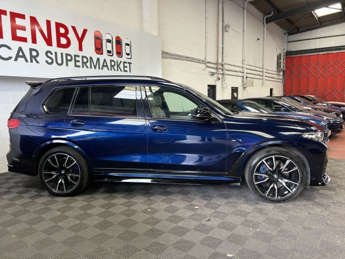 2025 BMW X7