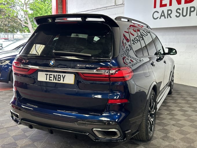 2025 BMW X7