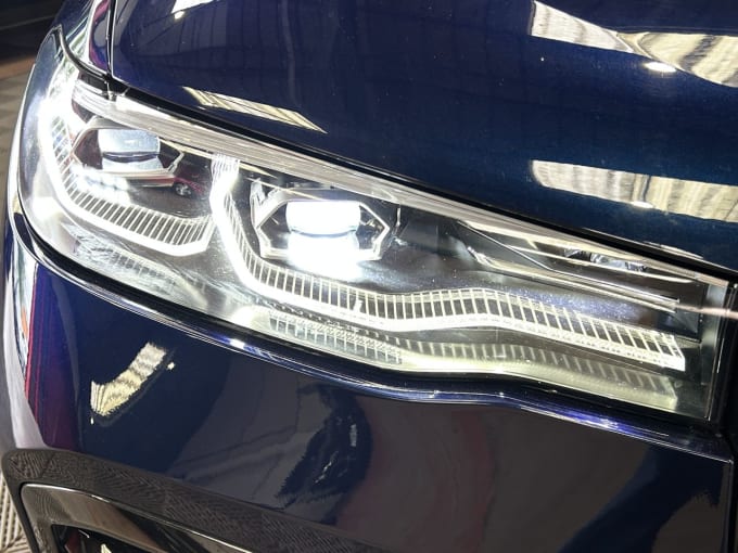 2025 BMW X7