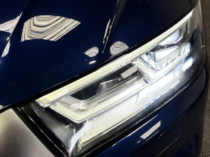 2025 Audi Sq5
