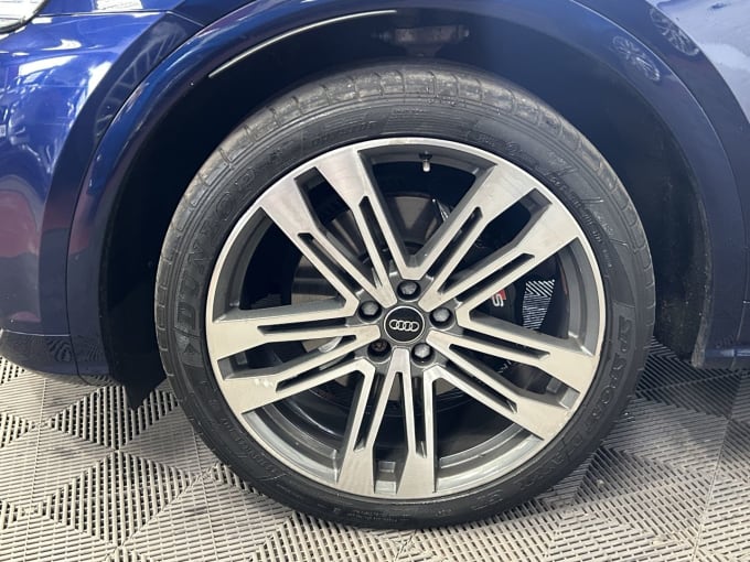 2025 Audi Sq5
