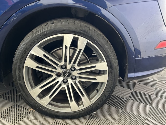 2025 Audi Sq5