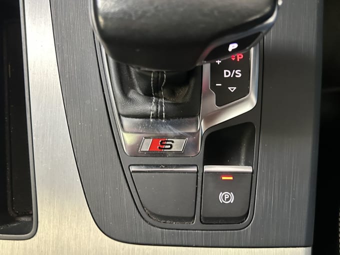 2025 Audi Sq5