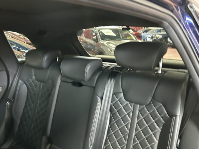 2025 Audi Sq5