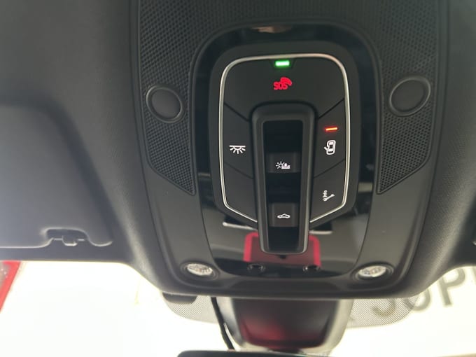 2025 Audi Sq5