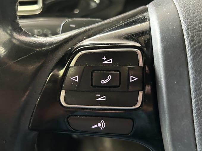 2025 Volkswagen Touareg