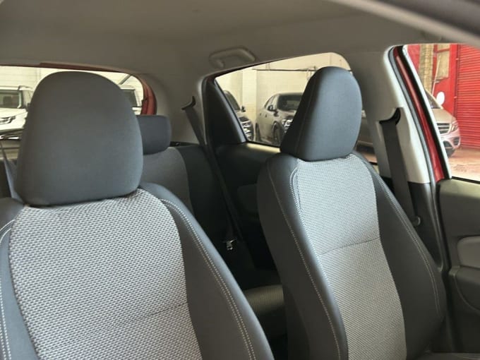 2025 Toyota Yaris