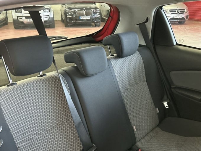 2025 Toyota Yaris
