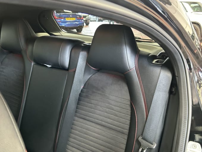 2025 Mercedes-benz A-class