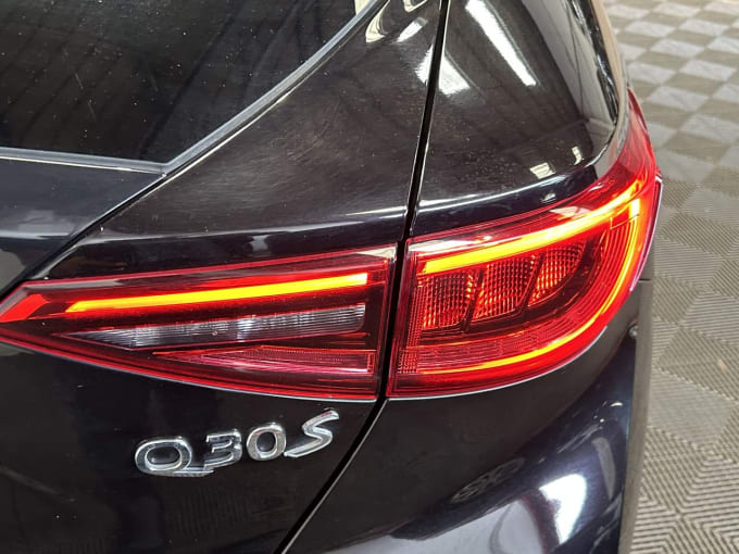 2025 Infiniti Q30
