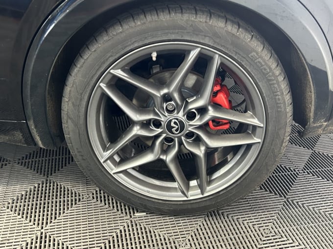 2025 Infiniti Q30