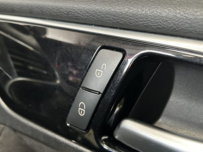 2025 Infiniti Q30