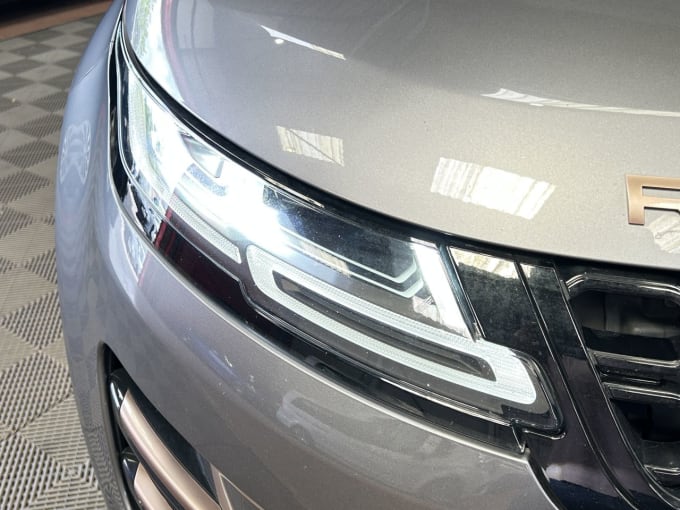 2025 Land Rover Range Rover Evoque