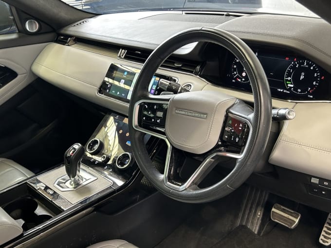 2025 Land Rover Range Rover Evoque