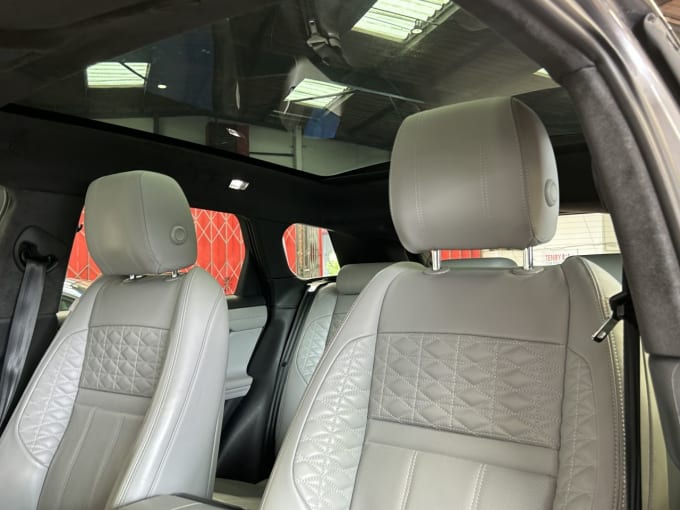 2025 Land Rover Range Rover Evoque