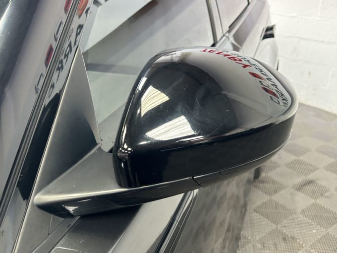 2025 Land Rover Range Rover Velar