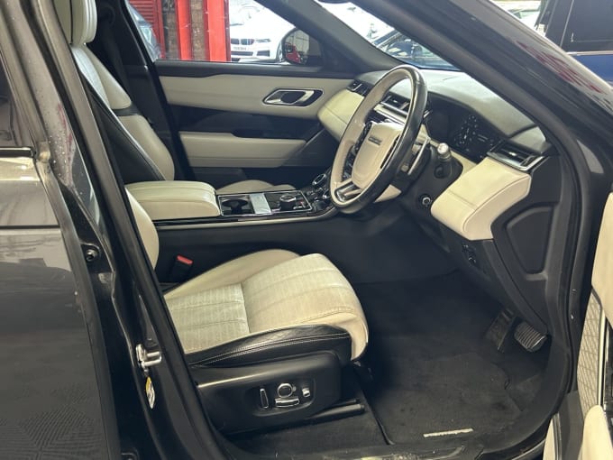 2025 Land Rover Range Rover Velar