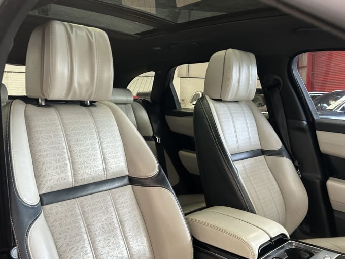 2025 Land Rover Range Rover Velar