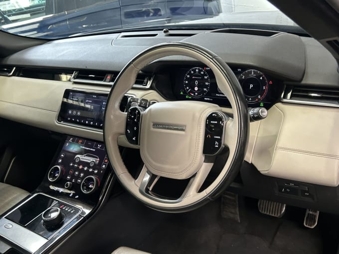 2025 Land Rover Range Rover Velar