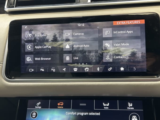 2025 Land Rover Range Rover Velar