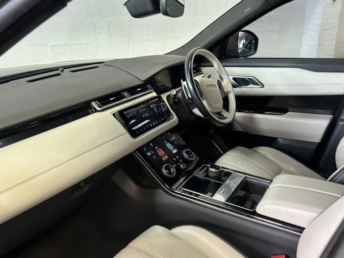 2025 Land Rover Range Rover Velar