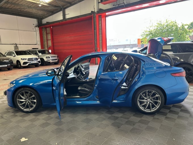 2025 Alfa Romeo Giulia