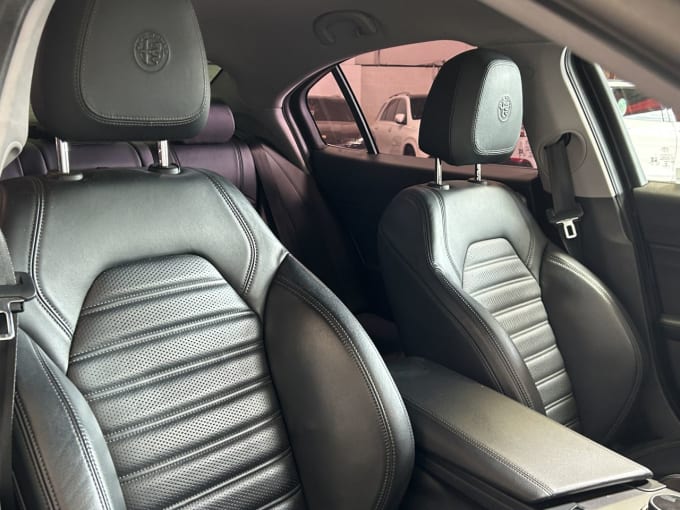 2025 Alfa Romeo Giulia