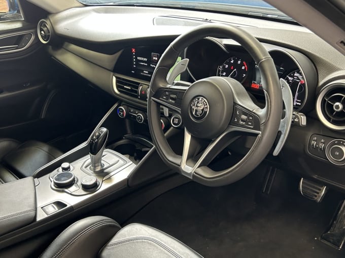 2025 Alfa Romeo Giulia