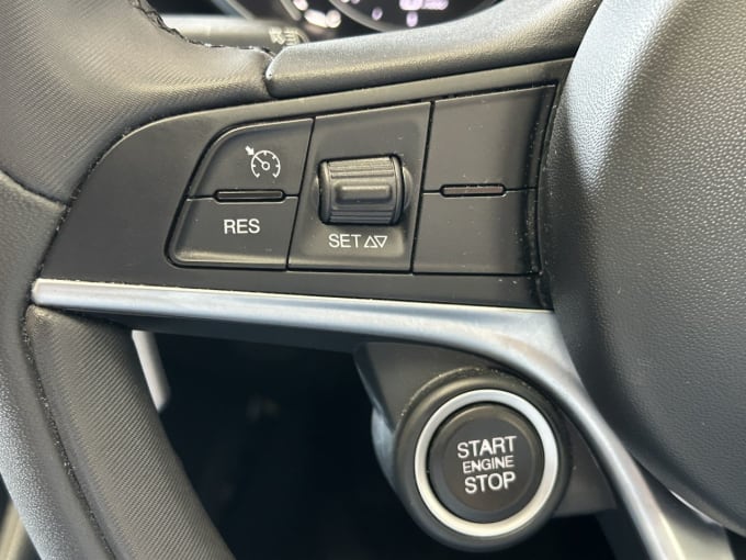 2025 Alfa Romeo Giulia