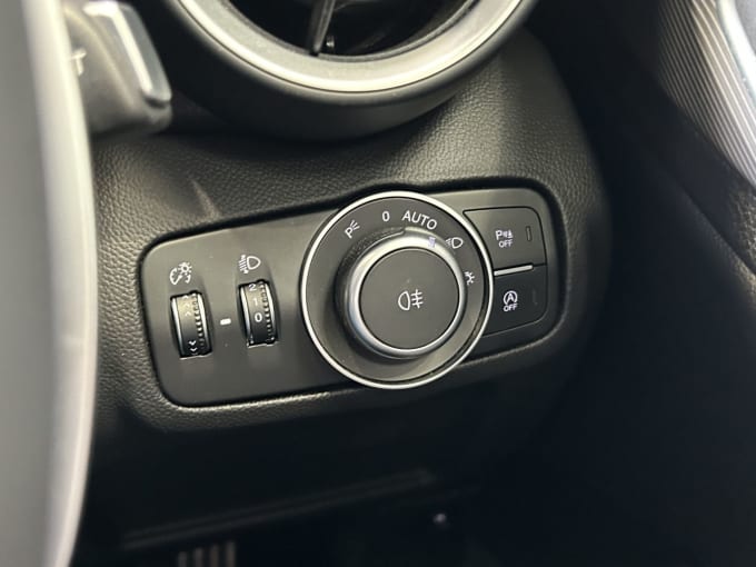 2025 Alfa Romeo Giulia